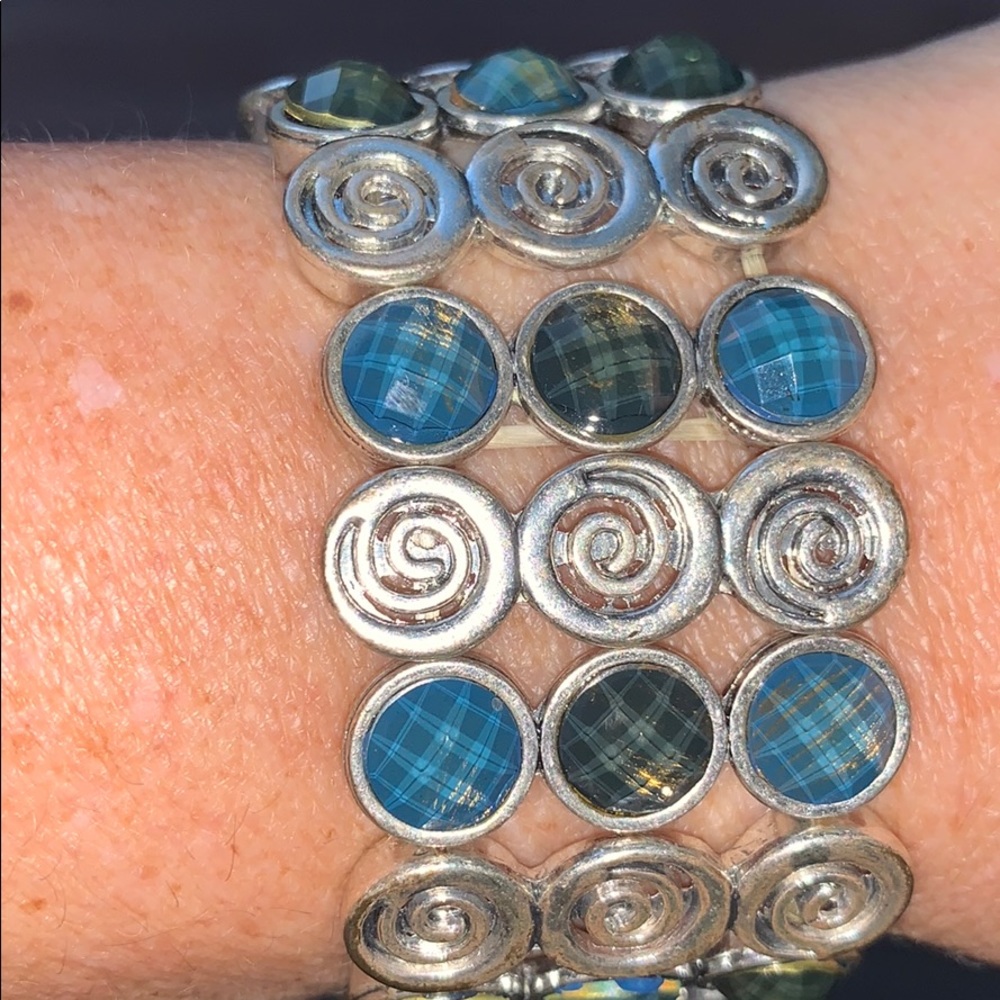 Bracelet - Picture 2 of 2